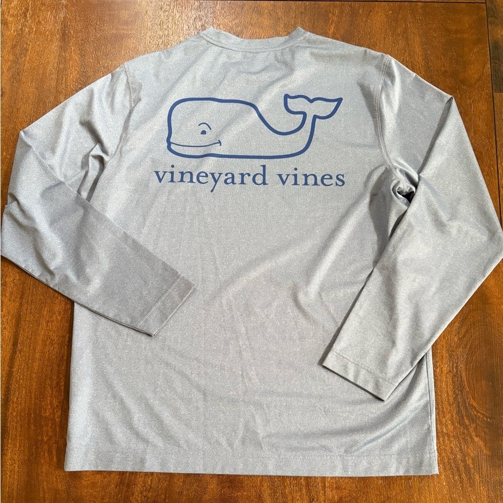 Vineyard Vines Men's Whale Long Sleeve Performance Logo Tee  UPF Sun Medium